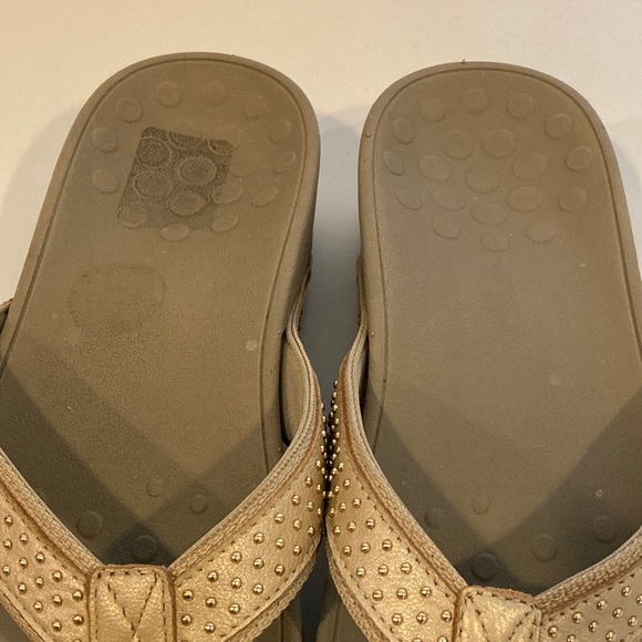 Vionic Pacific Kehoe Orthotic Sandals Studded Leather Straps - Picture 3 of 14